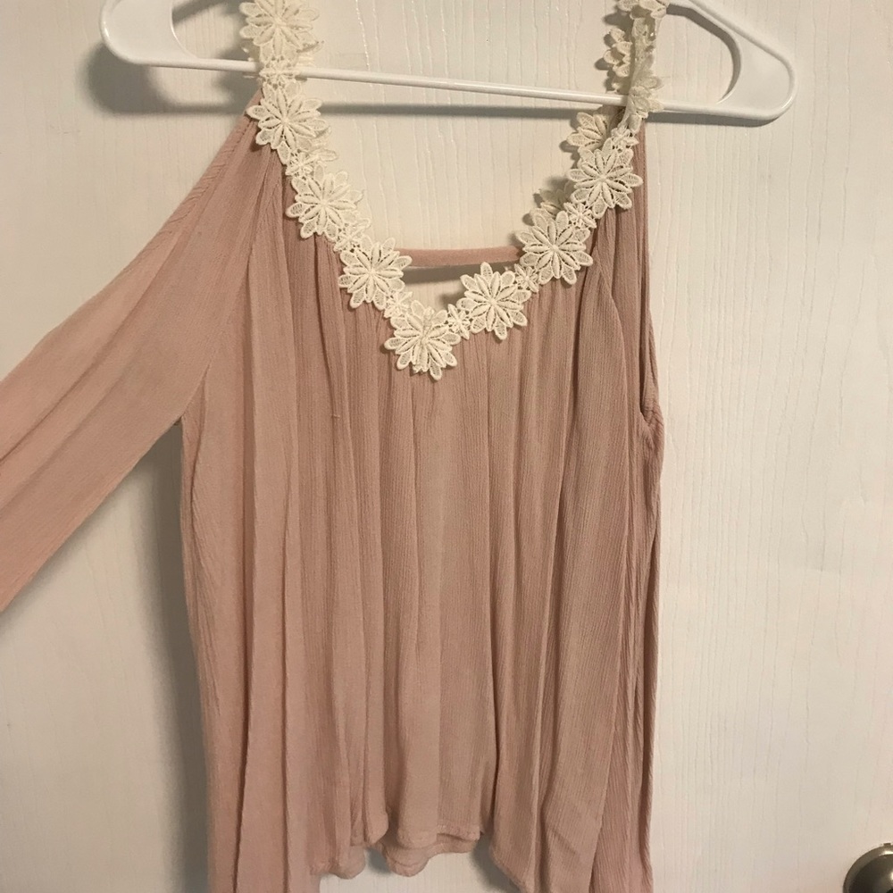 Pink flowly shirt!